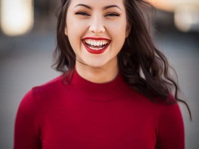 Retrato de Javiera Rojas sonriendo